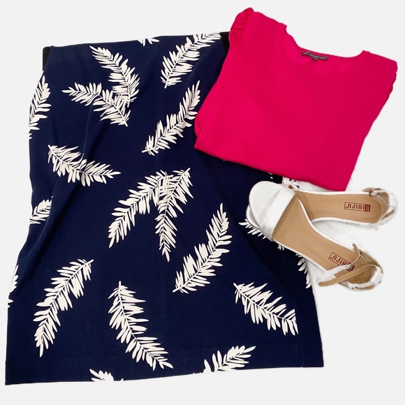 Liz Claiborne Blue Feather Boho Knit Skirt - Picture 2 of 5